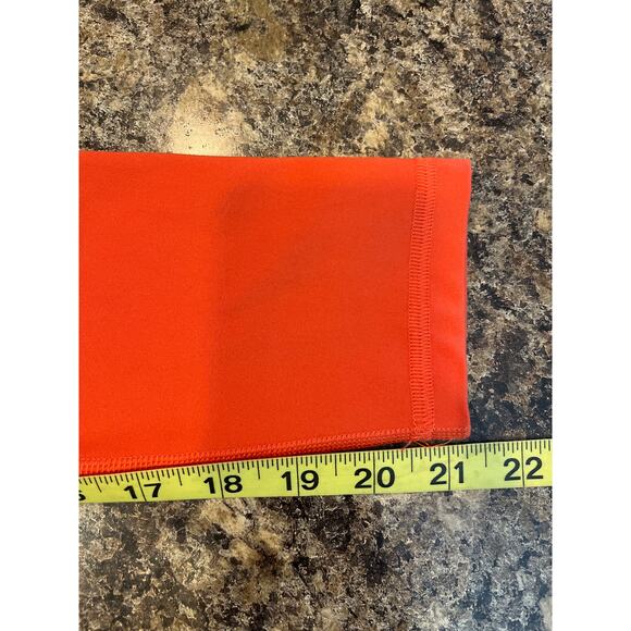 FLEO Small Orange‎ Crop Capri Leggings - Picture 5 of 5